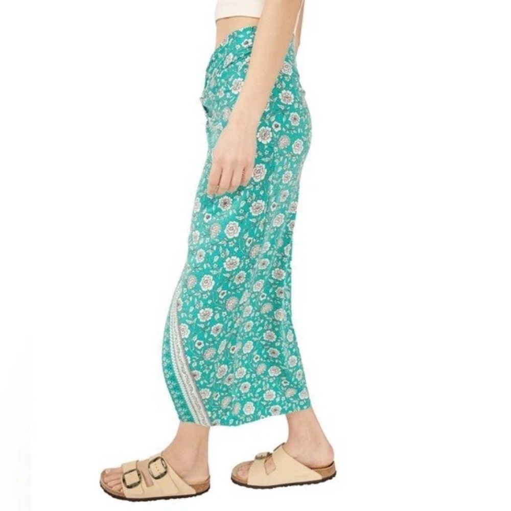 FREE PEOPLE Green Floral Sarong size Large - Picture 2 of 6